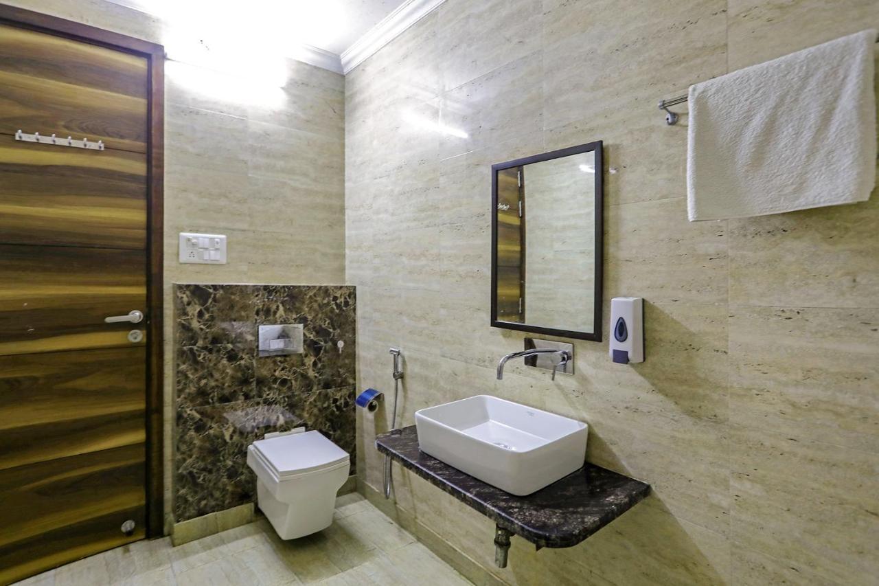 Fabhotel White House Bnb - Nr Yashobhoomi Convention Centre Delhi  Eksteriør bilde
